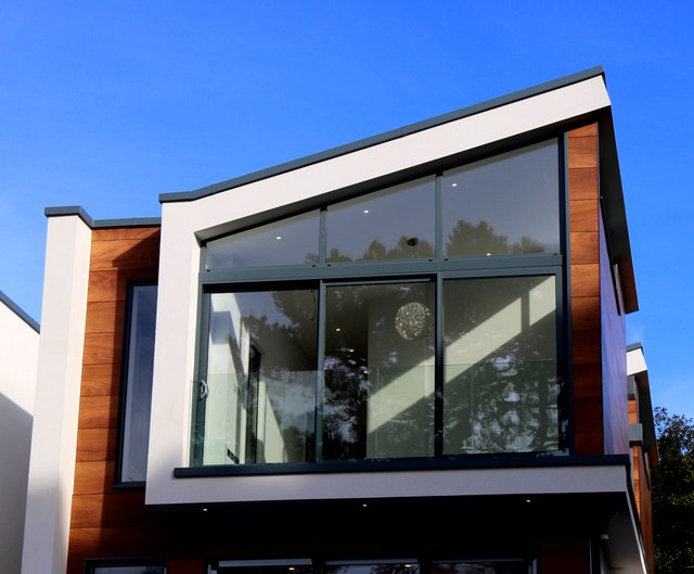 modern-building-against-blue-sky-323776
